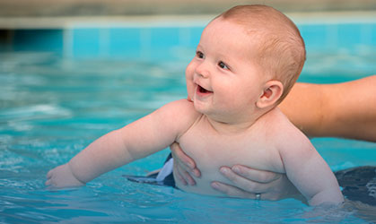 Cours de bébés-nageurs